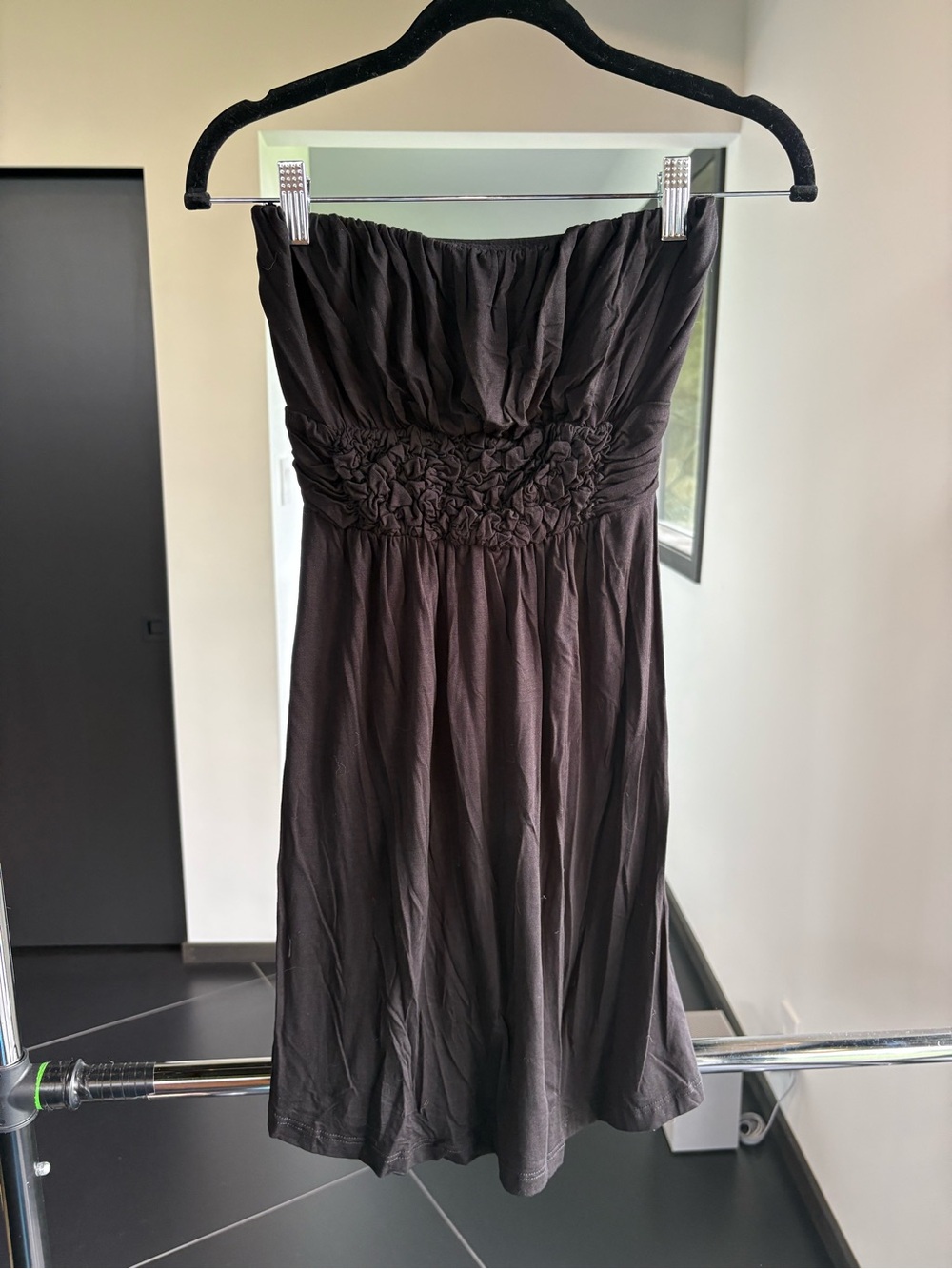 Daytrip Strapless Black Ruched Waist Sundress